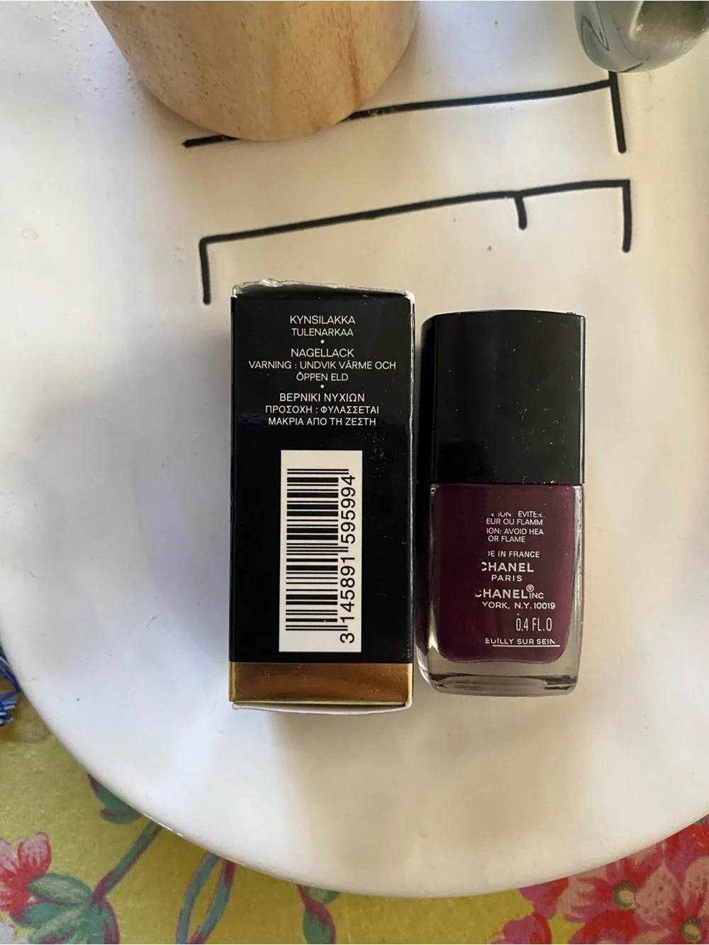 CHANEL Le Vernis 599 Provocation - Deep Plum Nail Polish